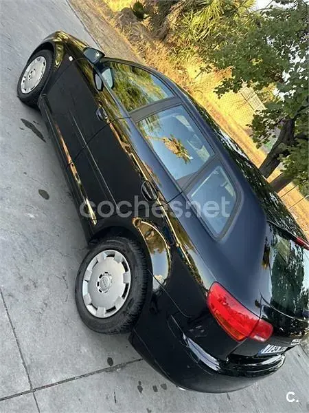Usado Audi A3 Sportback Ambition 105 CV (77 kW) 2006 Negro Utilitario
