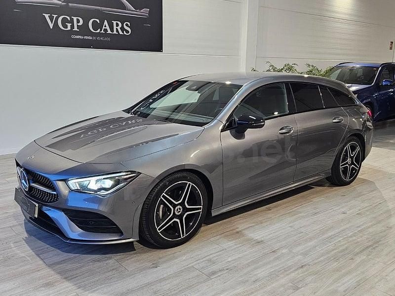 Usado Mercedes CLA180 Shooting Brake 136 CV (100 kW) 2021 Gris / plata Familiar