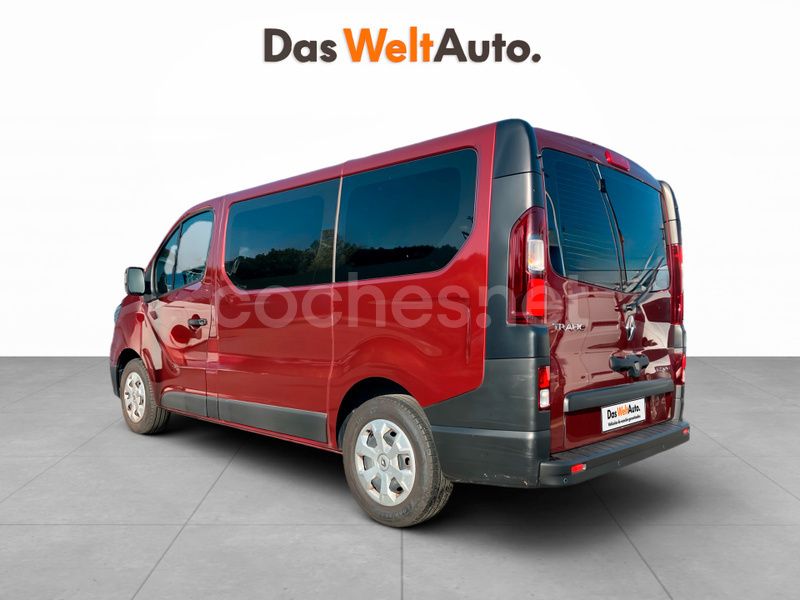Usado Renault Trafic 150 CV (110 kW) 2023 Rojo Monovolumen