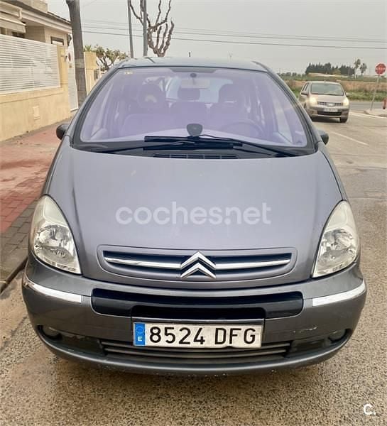 Usado Citroën Xsara Picasso Exclusive 110 CV (80 kW) 2005 Gris / plata Monovolumen
