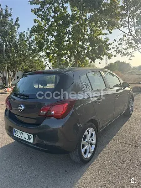 Usado Opel Corsa Selective 90 CV (66 kW) 2015 Gris / plata Utilitario