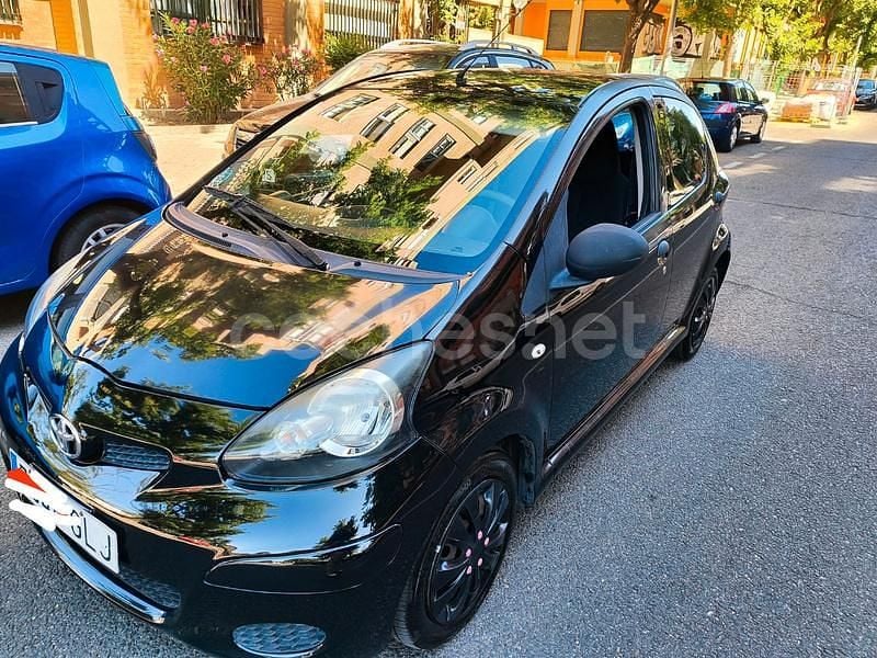 Negro Usado 2009 Toyota Aygo Live Utilitario | 3900 € (Super precio) - Imagen 1/4