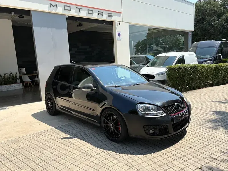 Usado VW Golf V GTI 200 CV (147 kW) 2007 Negro Berlina