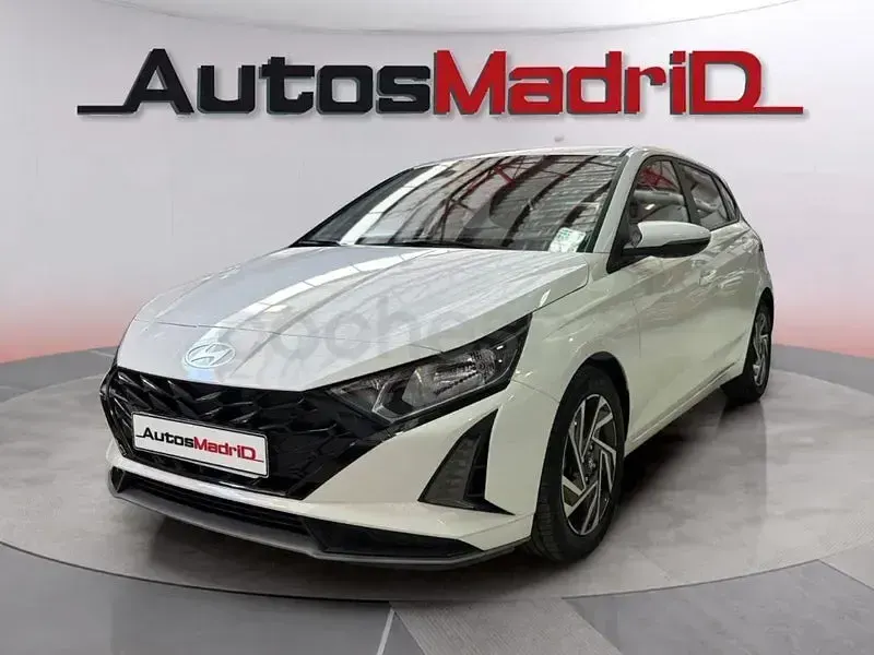 Usado Hyundai i20 100 CV (73 kW) 2024 Blanco Utilitario