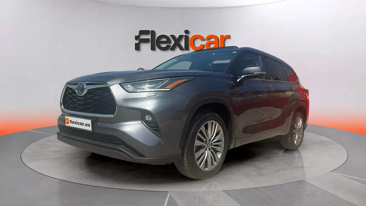 Usado Toyota Highlander Advance 246 CV (180 kW) 2022 Gris SUV