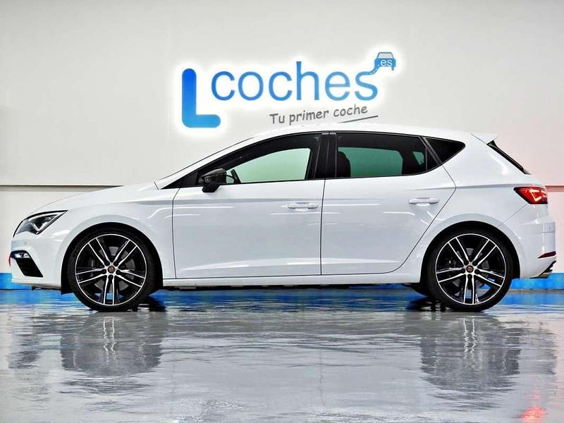 Blanco Usado 2019 Cupra Leon Utilitario | 27.700 € (Precio justo) - Imagen 1/4