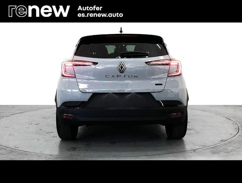 Usado Renault Captur Techno 145 CV (106 kW) 2025 Gris SUV
