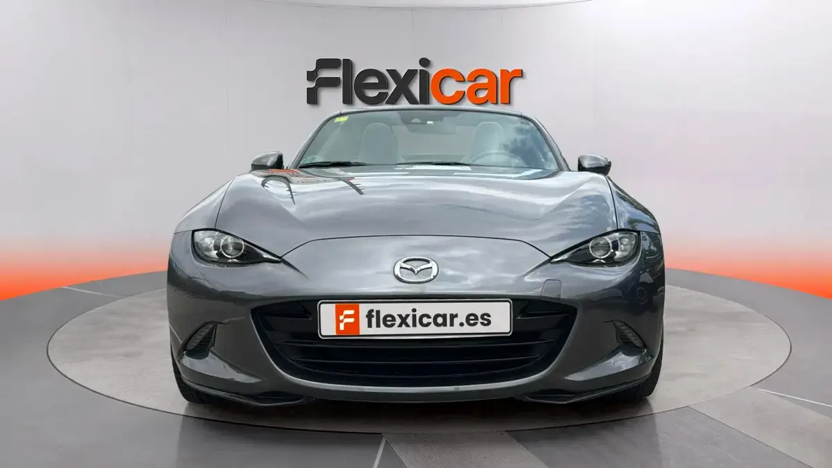 Usado Mazda MX5 Inclusive 184 CV (135 kW) 2020 Gris Descapotable