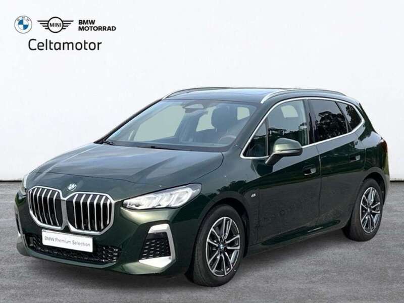 Sanremo green metalizado Usado 2024 BMW 218 Active Tourer Monovolumen | 33.450 € (Precio justo) - Imagen 1/4