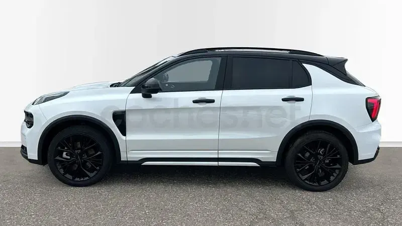 Begagnad Lynk & Co 01 276 HK (202 kW) 2025 Vit SUV