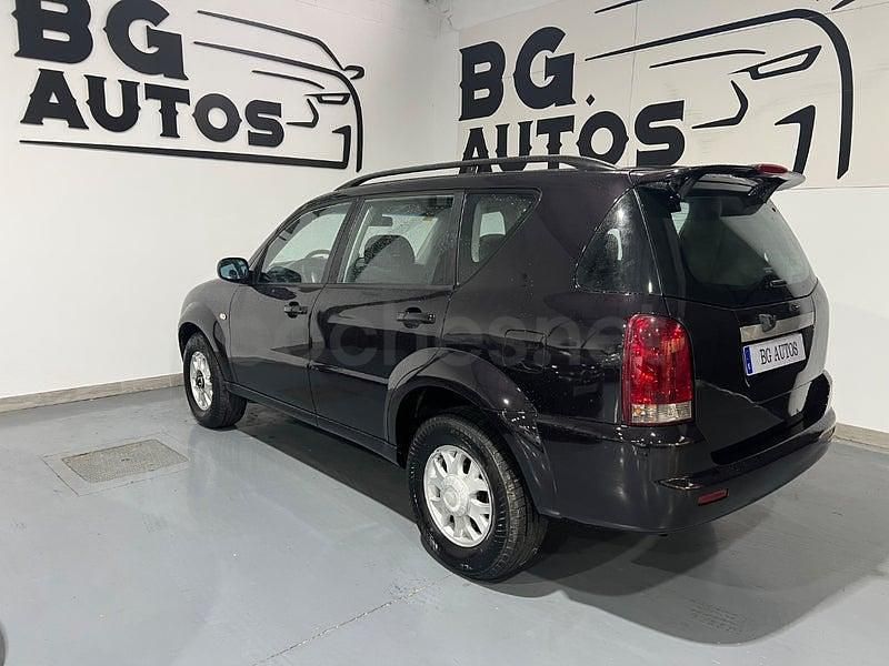 Usado Ssangyong (KGM) Rexton 165 CV (121 kW) 2006 Negro SUV