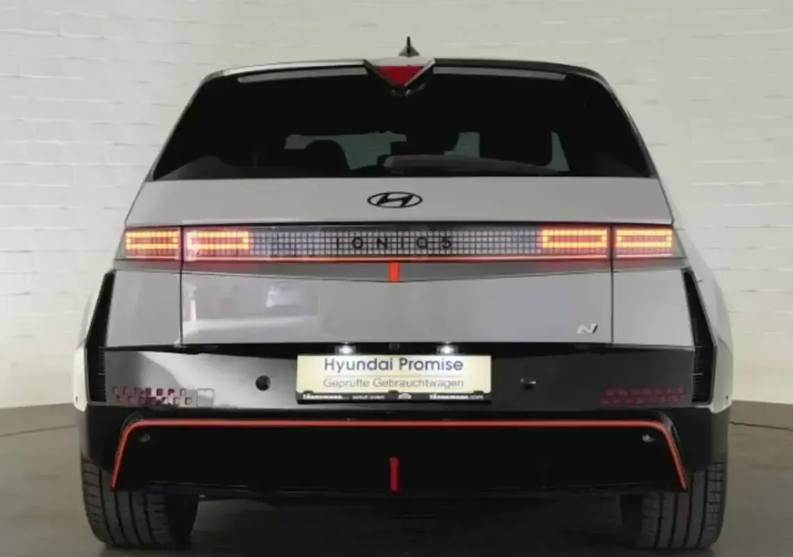 Usado Hyundai Ioniq 5 478 kW (650 CV) 2025 Gris SUV