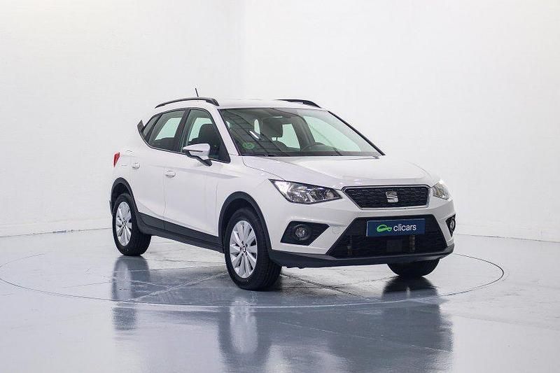 Usado Seat Arona Style 115 CV (84 kW) 2019 Blanco SUV