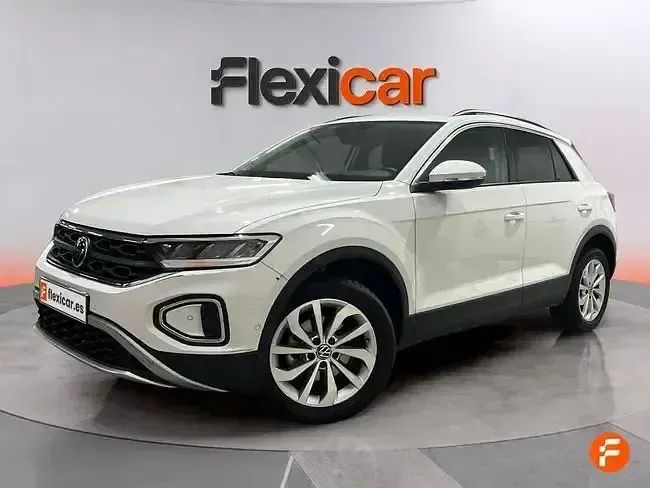 Usado VW T-Roc Life 150 CV (110 kW) 2024 Blanco SUV