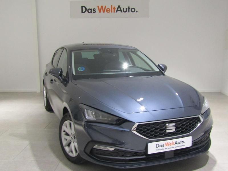 Gris Usado 2022 Seat Leon Style Berlina | 19.490 € (Precio justo) - Imagen 1/4