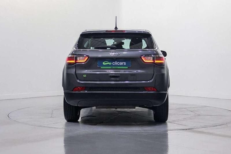 Occasion Jeep Compass Altitude 129 ch (94 kW) 2024 Gris SUV