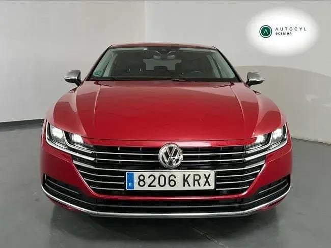 Begagnad VW Arteon 150 HK (110 kW) 2018 Röd Halvkombi