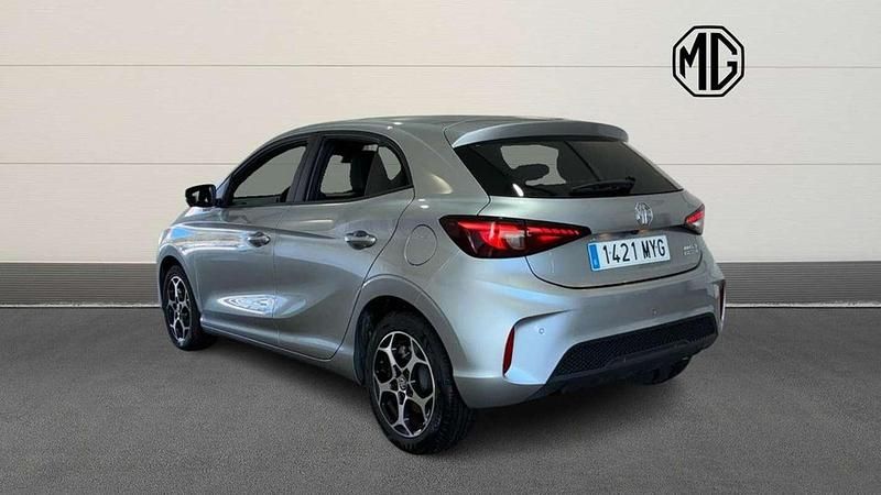 Usado MG MG3 Luxury 197 CV (144 kW) 2025 Plateado Utilitario