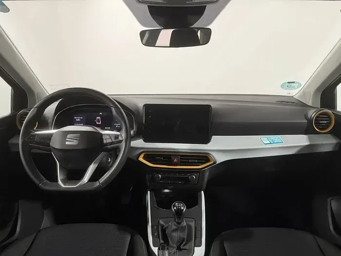 Usado Seat Arona Style 115 CV (84 kW) 2024 Gris SUV