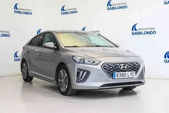 Usado Hyundai Ioniq 141 CV (103 kW) 2022 Gris Utilitario