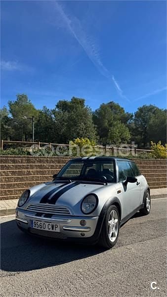 Usado Mini Cooper 115 CV (84 kW) 2004 Gris / plata Utilitario