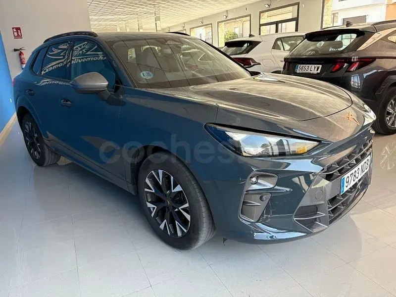Usado Cupra Terramar 150 CV (110 kW) 2025 Verde SUV