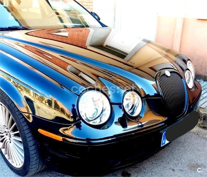 Usado Jaguar S-Type Executive 207 CV (152 kW) 2006 Negro Berlina