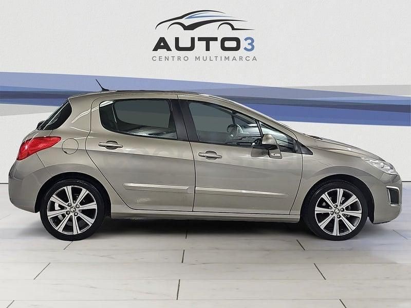 Usado Peugeot 308 Allure 115 CV (84 kW) 2013 Beige Berlina