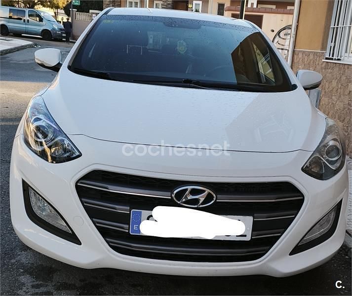 Blanco Usado 2016 Hyundai i30 GO! Berlina | 11.000 € (Caro) - Imagen 1/4