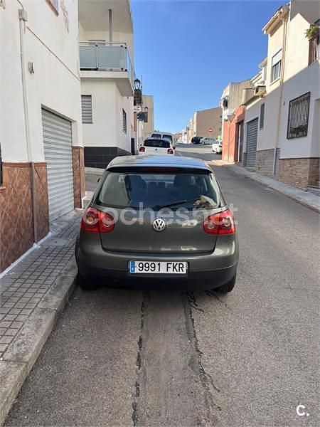 Usado VW Golf IV Advance 110 CV (80 kW) 2004 Gris / plata Berlina