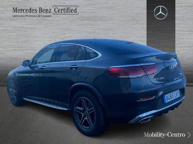 Usado Mercedes GLC300 AMG line 258 CV (189 kW) 2020 Graphite grey  metallic paint Coupe