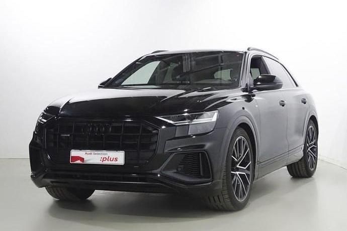 Usado Audi Q8 286 CV (210 kW) 2022 Negro SUV