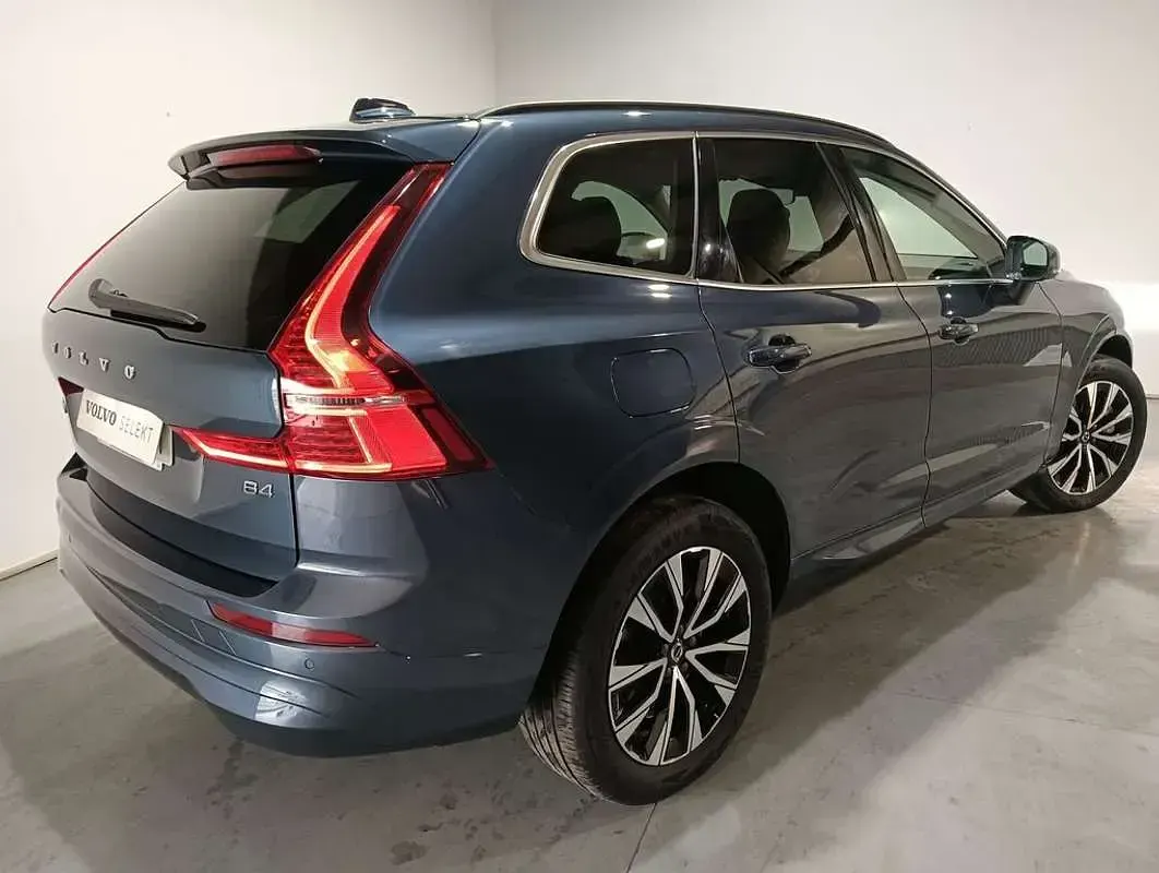 Usado Volvo XC60 Core 197 CV (144 kW) 2023 Azul SUV