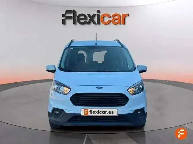 Usado Ford Tourneo Courier Ambiente 75 CV (55 kW) 2019 Blanco Monovolumen