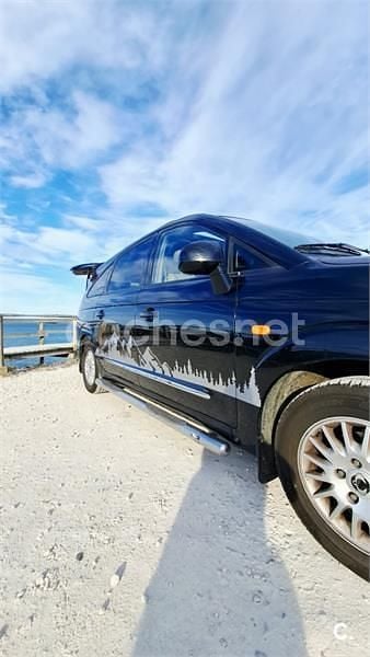 Usado Ssangyong (KGM) Rodius 165 CV (121 kW) 2011 Negro Monovolumen