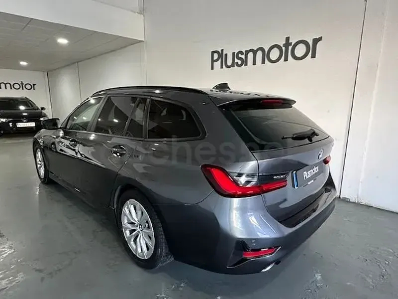 Usado BMW 320 Comfort Edition 190 CV (139 kW) 2021 Gris / plata Familiar