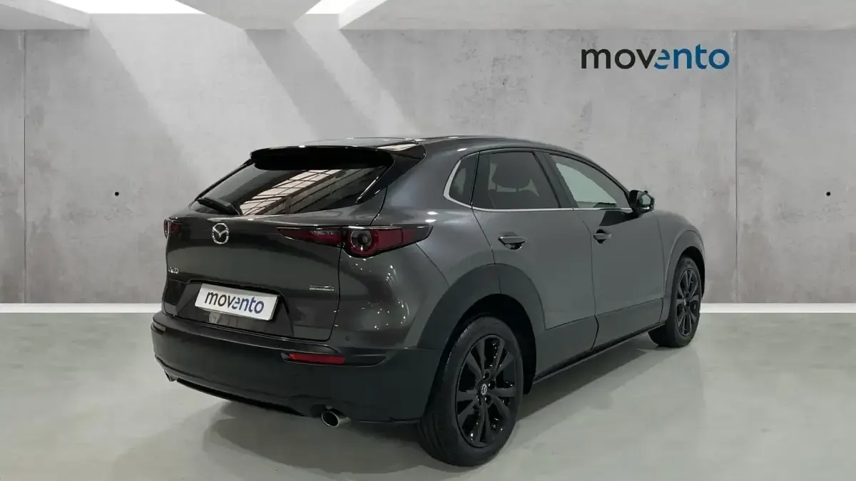 Käytetty Mazda CX-30 Homura-Line 150 HP (110 kW) 2022 Harmaa Katumaasturi