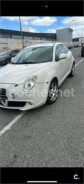 Usado Alfa Romeo MiTo Distinctive 135 CV (99 kW) 2009 Gris / plata Utilitario