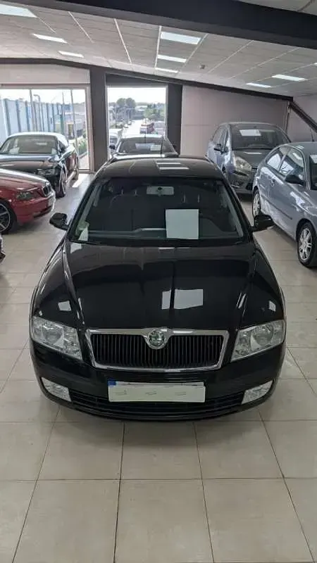 Usado Skoda Octavia Elegance 140 CV (102 kW) 2007 Negro Utilitario