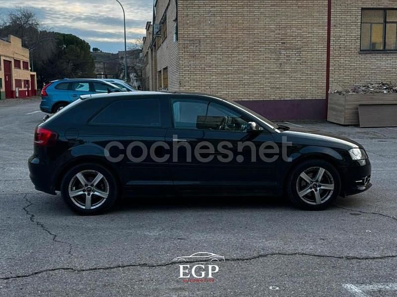 Usado Audi A3 Ambition 105 CV (77 kW) 2012 Negro Berlina