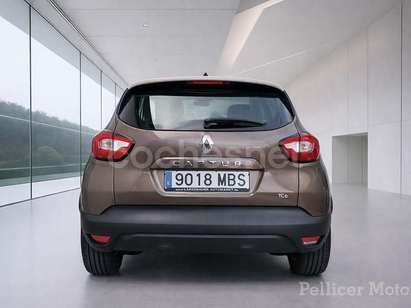 Usado Renault Captur Intens 120 HP (88 kW) 2013 Castanho SUV