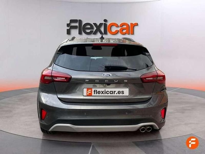 Usado Ford Focus Active 155 CV (114 kW) 2024 Gris Familiar