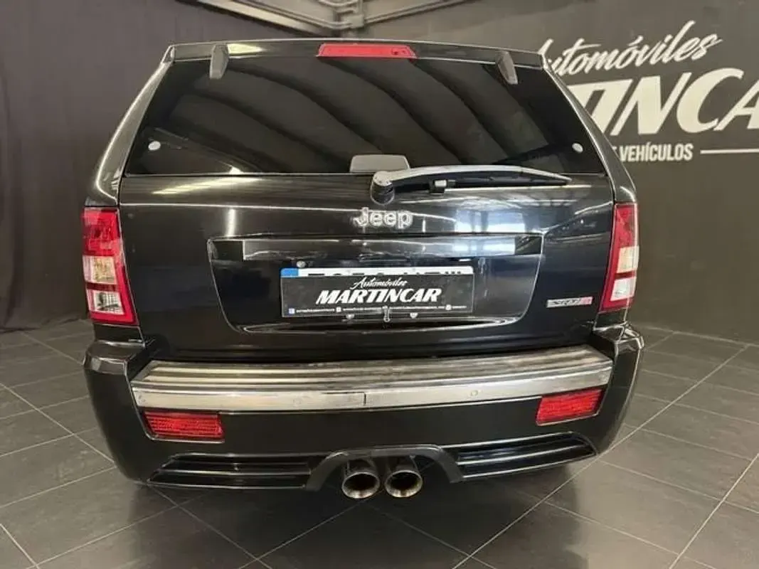 Usado Jeep Grand Cherokee SRT8 432 CV (317 kW) 2008 Negro SUV