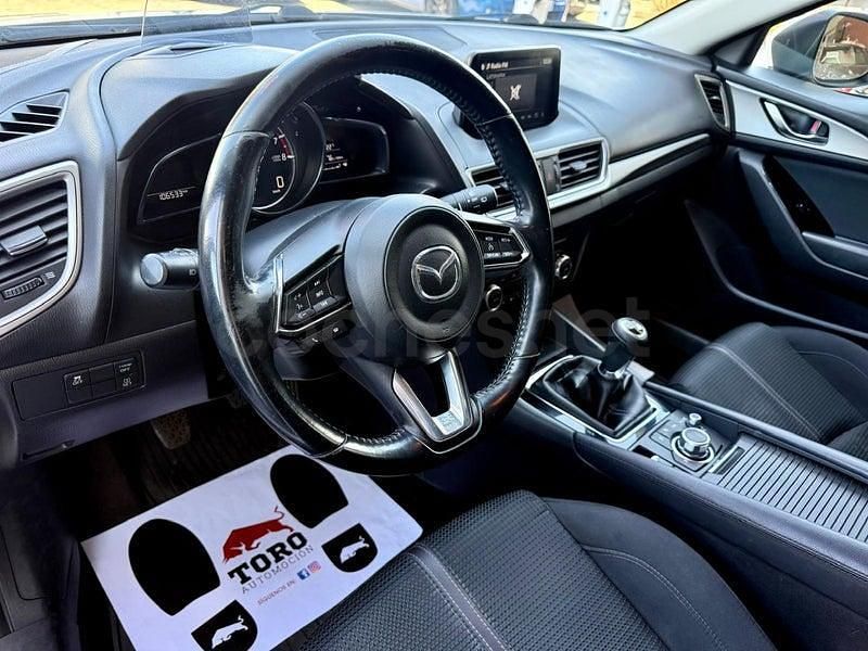 Usado Mazda 3 120 CV (88 kW) 2017 Blanco Berlina