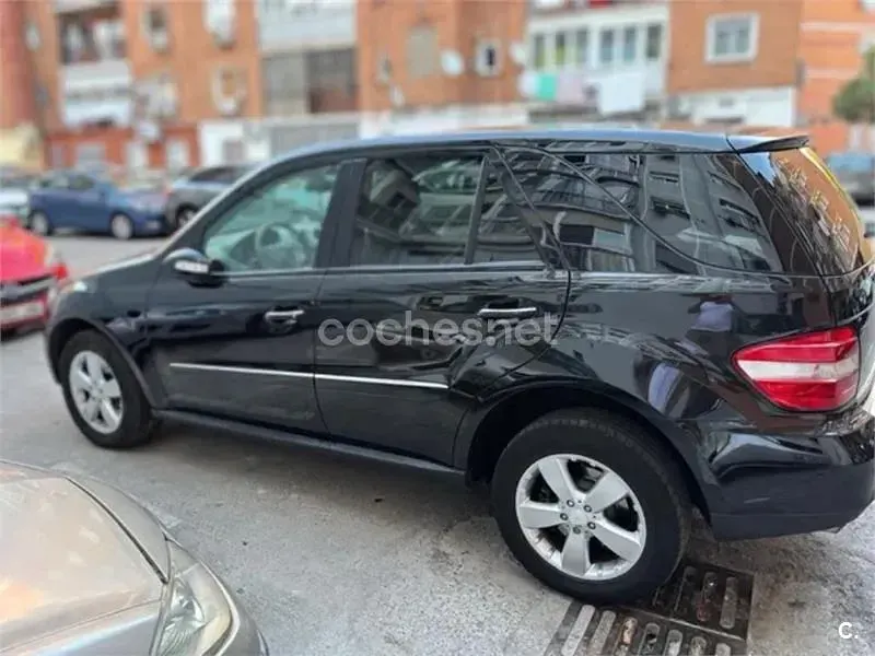 Usado Mercedes ML280 AMG Edition 1 190 CV (139 kW) 2008 Negro SUV
