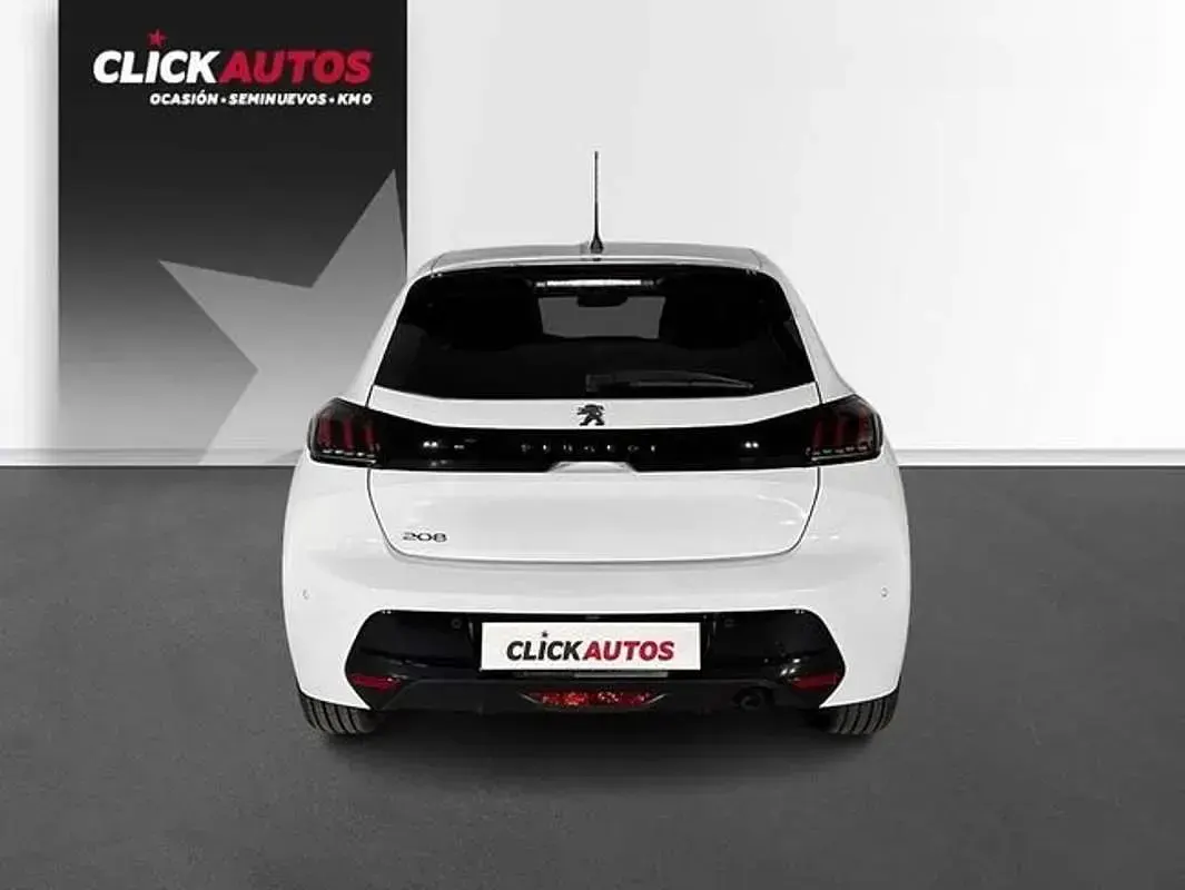 Usado Peugeot 208 Allure 101 CV (74 kW) 2023 Blanco Utilitario