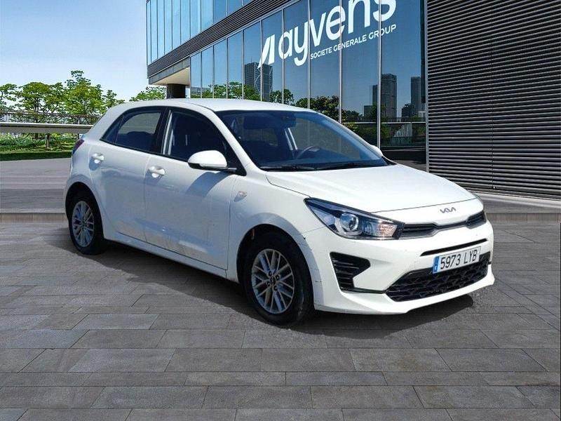 Usado Kia Rio 100 CV (73 kW) 2022 Blanco