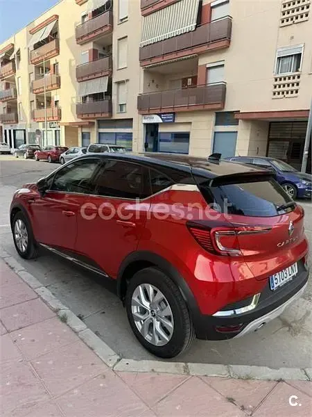 Usado Renault Captur Zen 130 CV (95 kW) 2021 Rojo SUV