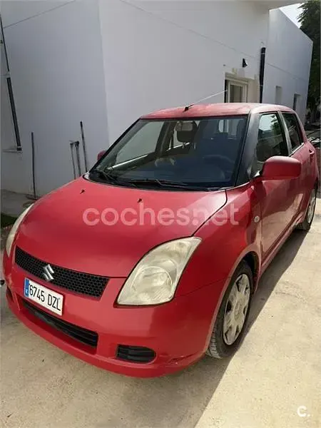 Usado Suzuki Swift GL 92 CV (67 kW) 2006 Rojo Utilitario
