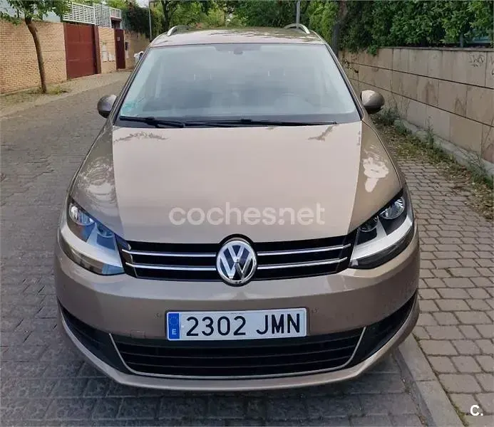 Begagnad VW Sharan Advance 150 HK (110 kW) 2016 Beige Minibuss